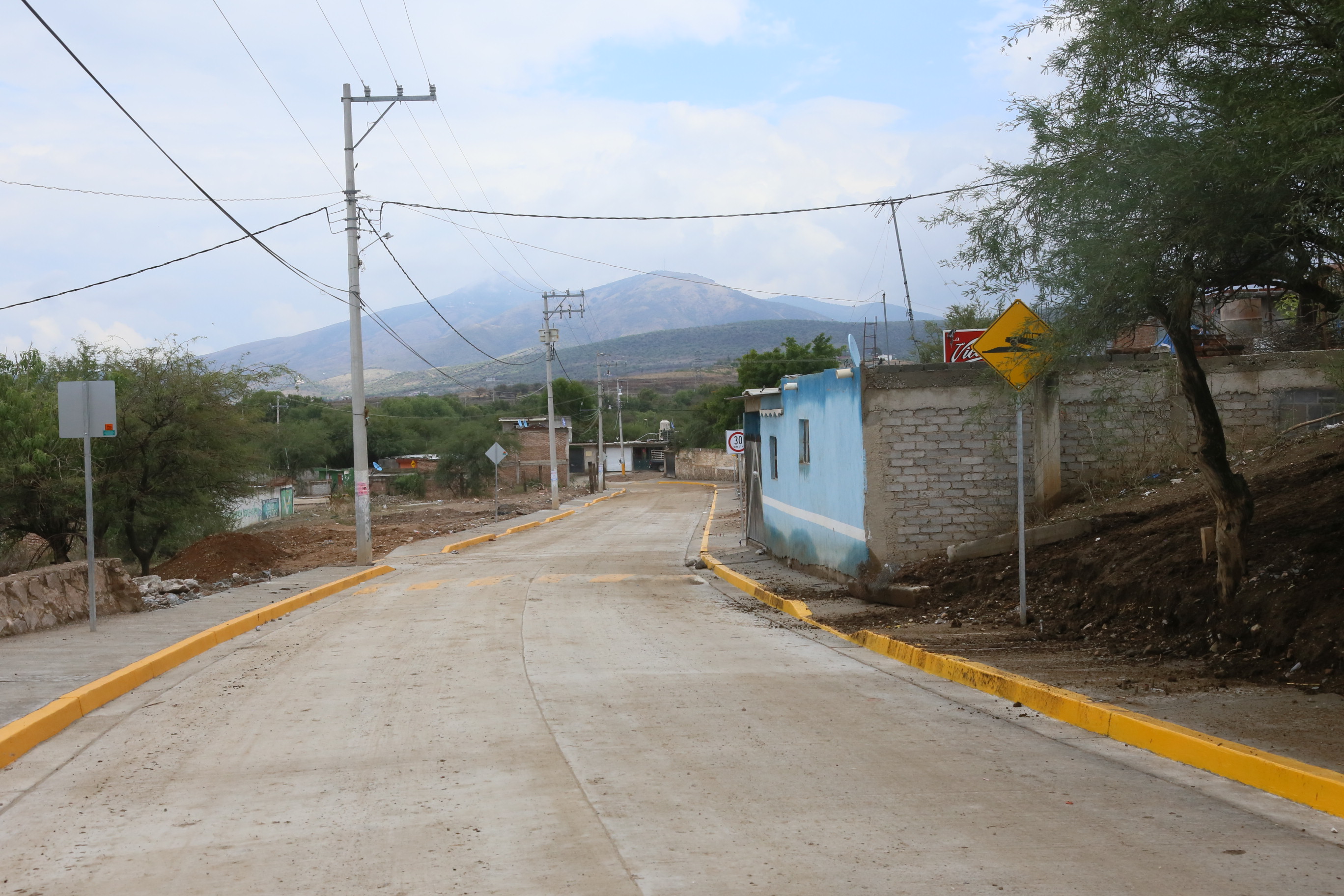 Los Rodríguez, ya cuentan con el acceso principal pavimentado