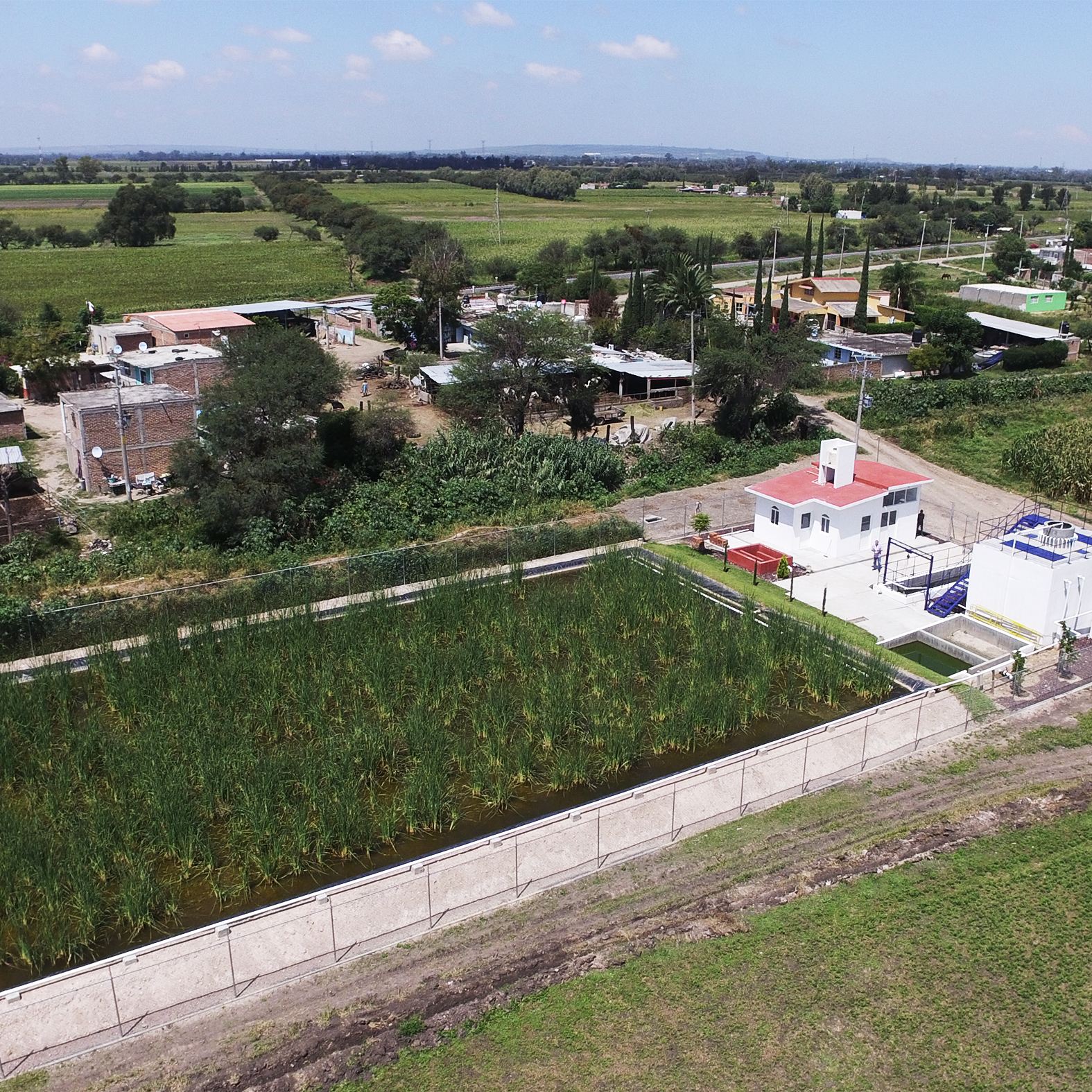 Habitantes de la comunidad de San Diego el Grande cuentan con drenaje y planta tratadora de agua residual.
